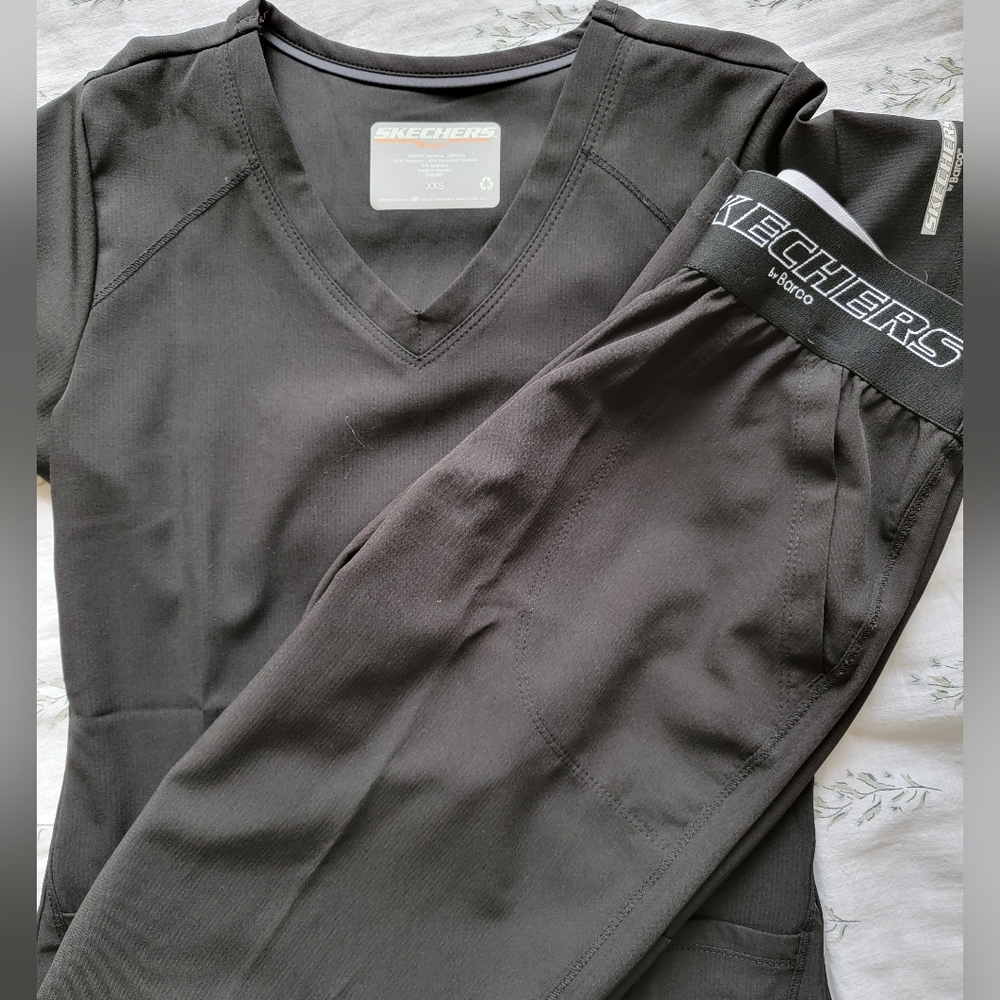 Skechers scrubs